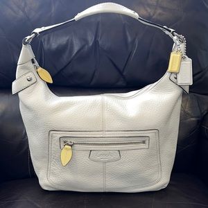 COACH PENELOPE LG HOBO